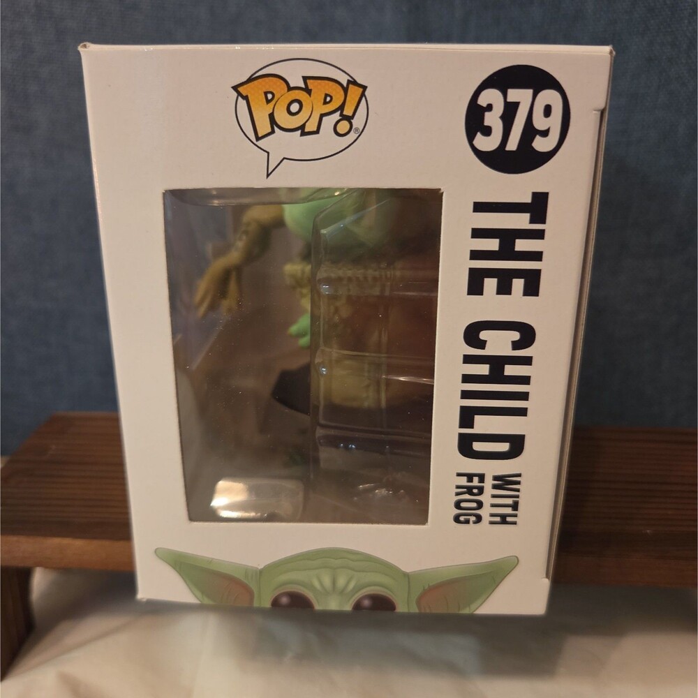Funko Pop Star Wars The Child With Frog #379 Grogu Vinyl Figure MIB - Picture 8 of 16